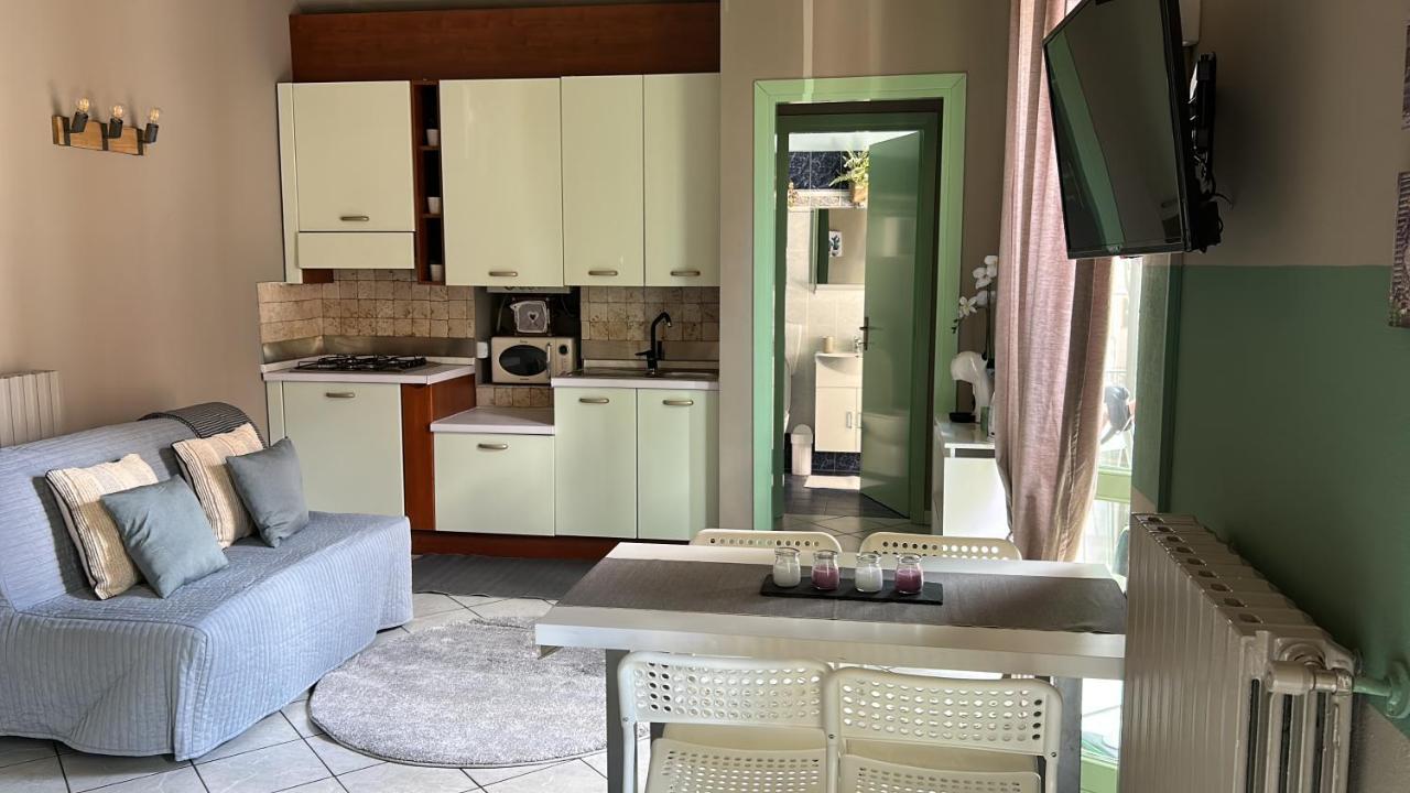 شقة Bon Bon Del Corso Con Terrazzo E Aria Condizionata آستي المظهر الخارجي الصورة
